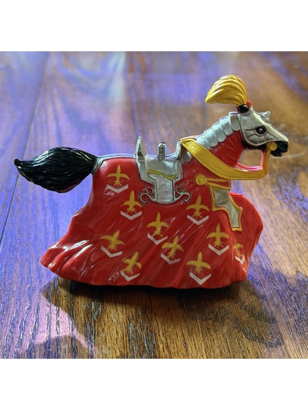 Vintage 1988 Britains Medieval Knights Castle‎ Red Horse Rolling Toy Figure 3”